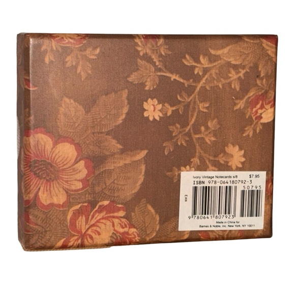 Barnes & Noble Ivory Vintage Notecards & Envelopes Set of 8 - Picture 9 of 9